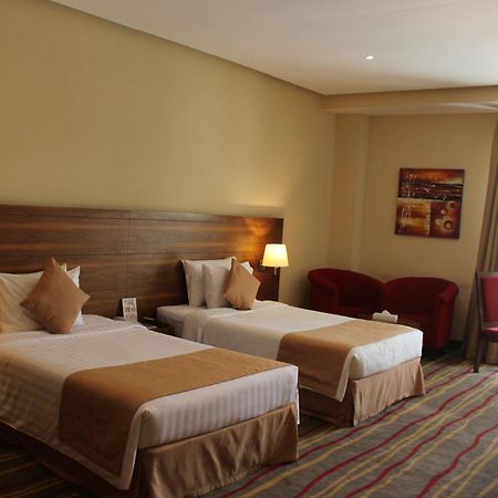 Al Khaleej Palace Deira Hotel ドバイ エクステリア 写真